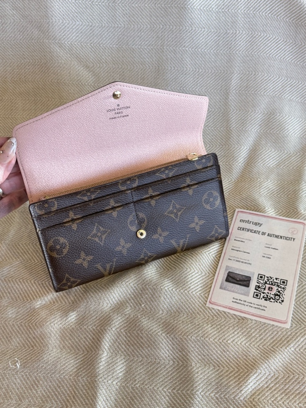 Louis Vuitton Monogram Canvas Flap Wallet - Brown with Pink interior - Picture 4 of 9